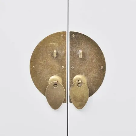    Servantă în stil chinezesc din lemn de esență tare, Alb